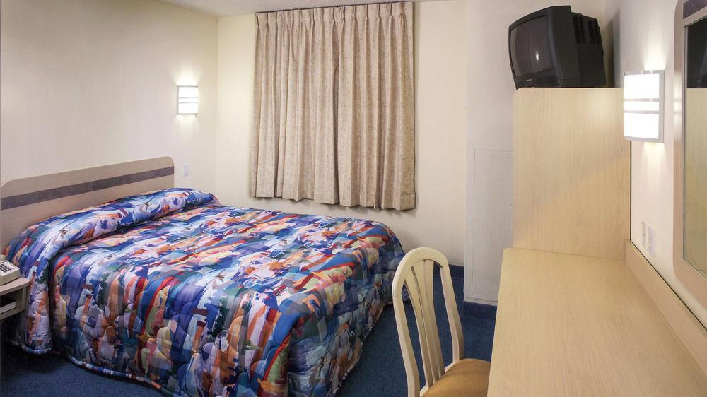 Home 6 Motel Topeka Kültér fotó